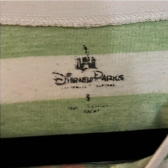 Small green and white striped Mickey Mouse and Minnie Mouse smooching tee - Picture 2 of 2